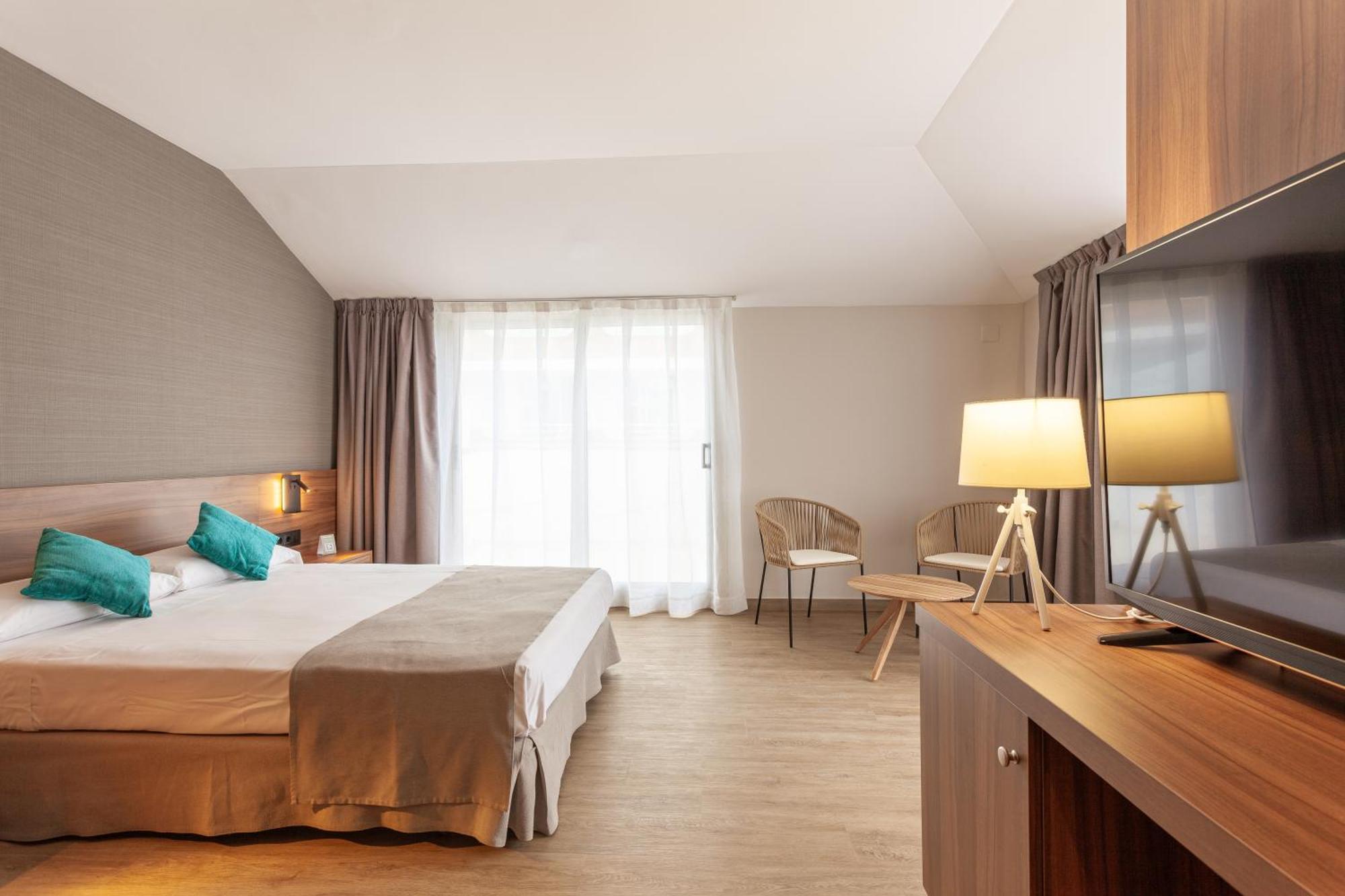 Dwo Sirius - Adults Only Otel Santa Susanna Dış mekan fotoğraf